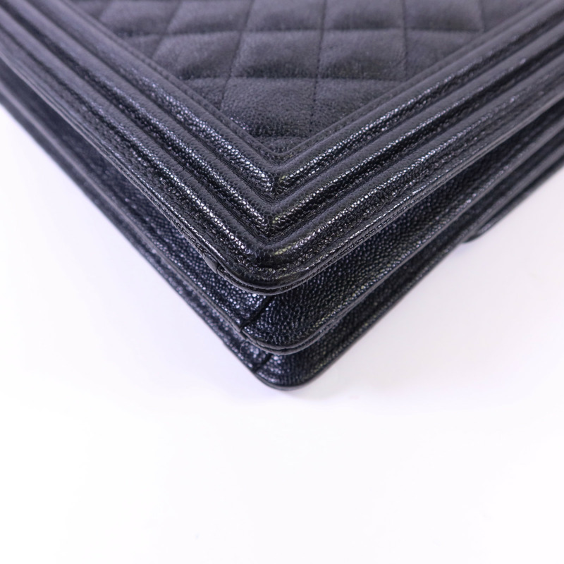 CHANEL 牛皮皮革Boy金扣鏈帶肩背袋-12