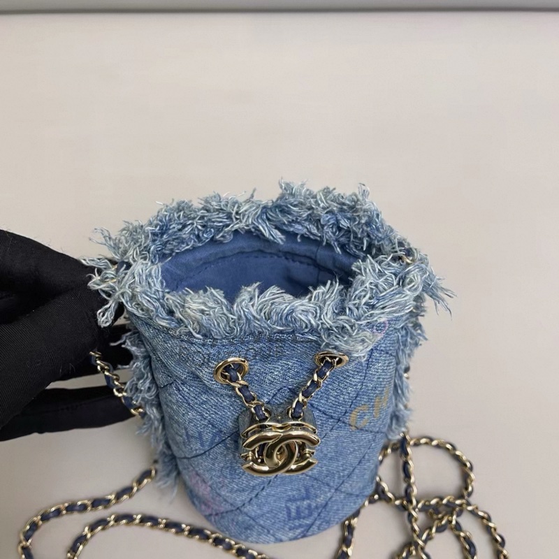 Chanel香奈兒 丹寧塗鴉迷你鏈條水桶包-5