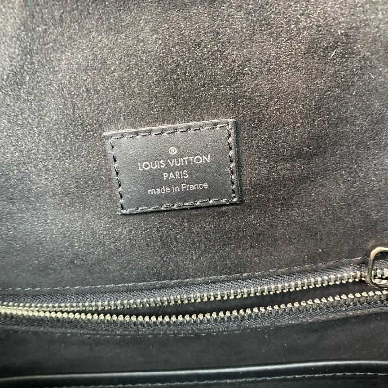 △ Louis Vuitton 路易威登 Black Epi Leather Christopher PM Backpack M50159 黑色水波紋皮革背包 - 257028593-16