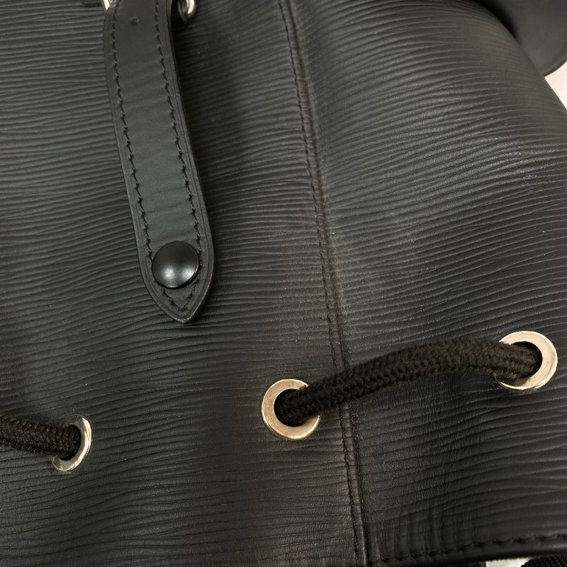 △ Louis Vuitton 路易威登 Black Epi Leather Christopher PM Backpack M50159 黑色水波紋皮革背包 - 257028593-19