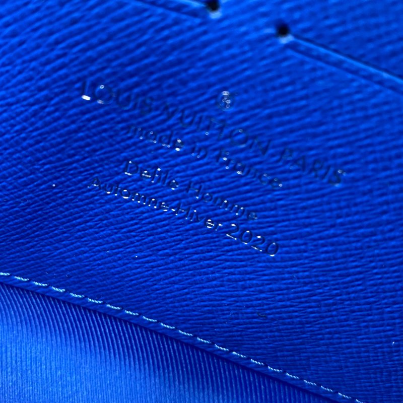 △ Louis Vuitton 路易威登 Blue Coated Canvas Monogram Clouds Soft Trunk Wallet Shoulder Bag M45432 藍色塗層帆布經典老花雲朵斜背銀包 - 267000210-23