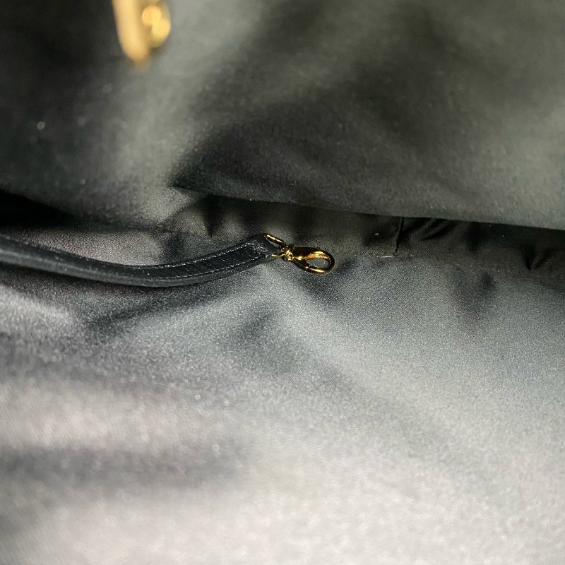 △ Chanel 香奈兒 GST Black Caviar Skin Gold Tone Metal Grand Shopping Tote Bag No.15 黑色粒紋小牛皮金色金屬鎖鏈托特袋No.15 - 257028915-13