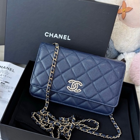 Chanel 22S深藍色鑽扣woc鏈條包