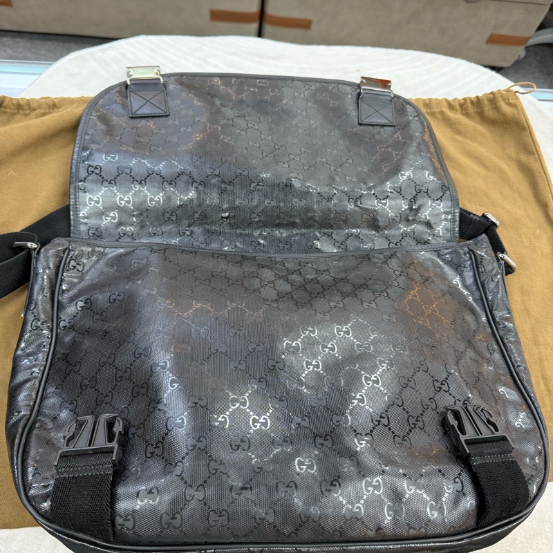 Gucci 古馳 水晶皮 滿印黑色郵差包*男女同款*-4