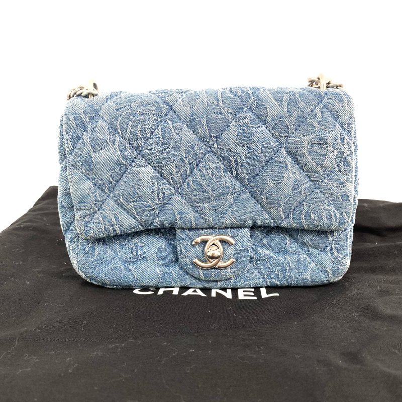 △ Chanel 香奈兒 Blue Denim Silver Tone Metal Heart Crush Mini Single Flap Chain Shoulder Bag AS3829 藍色牛仔布銀色金屬迷你鎖鏈肩背袋 - 267000242-0