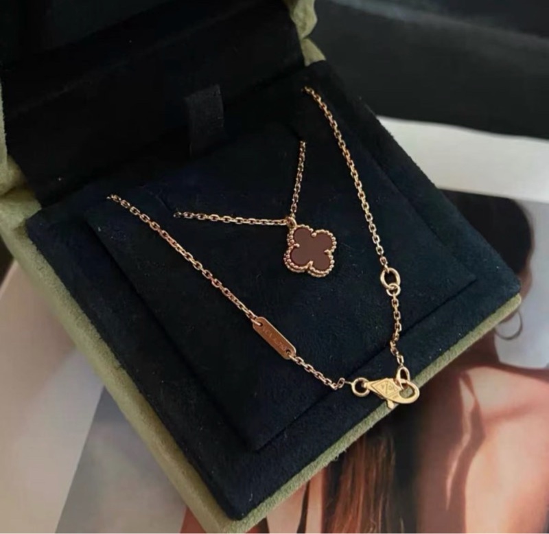 vca 中古四葉草紅花小號項鍊 紅玉髓小號玫瑰金99新配件盒子-5