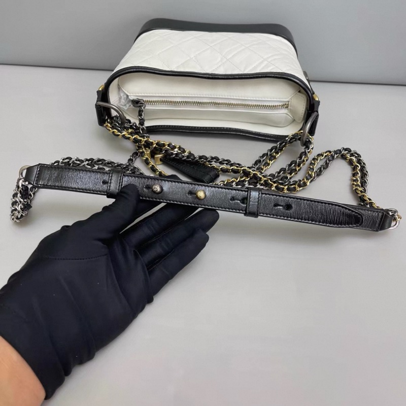Chanel香奈兒 黑白拼色全皮菱格小號流浪包-4