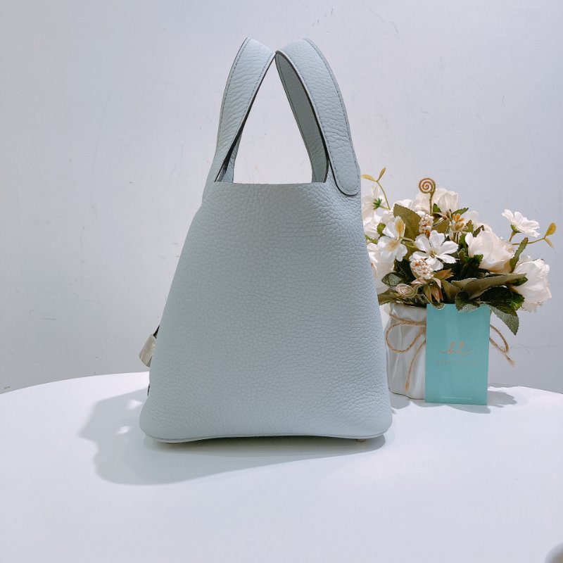 TW4703 Hermes 愛馬仕小號菜籃子手拿包包Picotin 18 TC Blue Pale x PHW-4