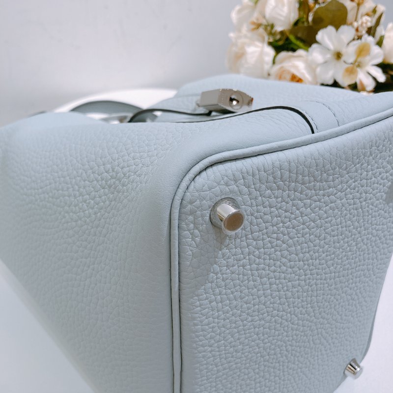 TW4703 Hermes 愛馬仕小號菜籃子手拿包包Picotin 18 TC Blue Pale x PHW-6