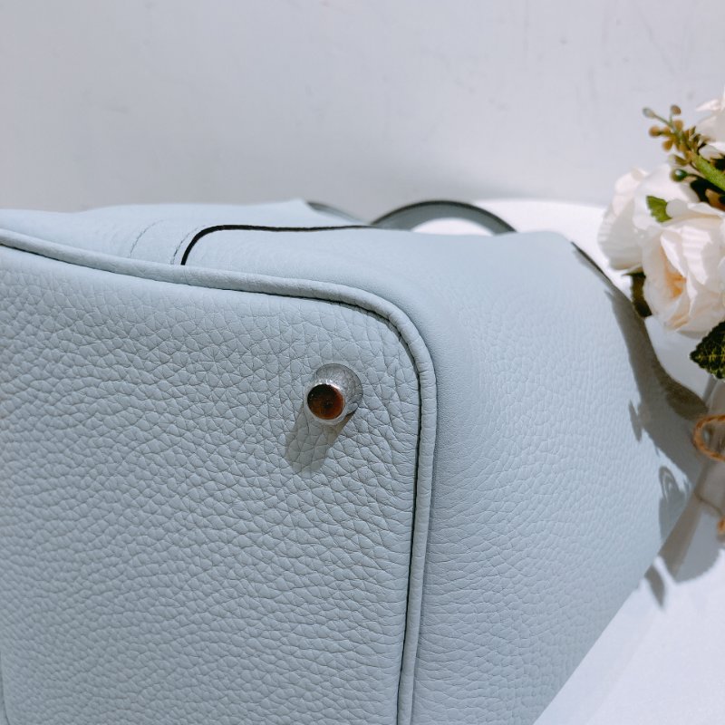 TW4703 Hermes 愛馬仕小號菜籃子手拿包包Picotin 18 TC Blue Pale x PHW-9