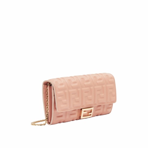 Fendi 女士 長方形歐式鏈條包均碼碼19cm*1cm*9cm