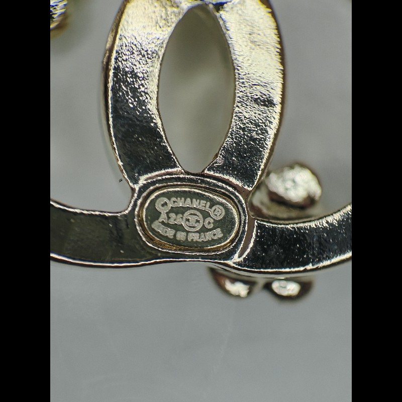 Chanel cc with flowers earrings-5