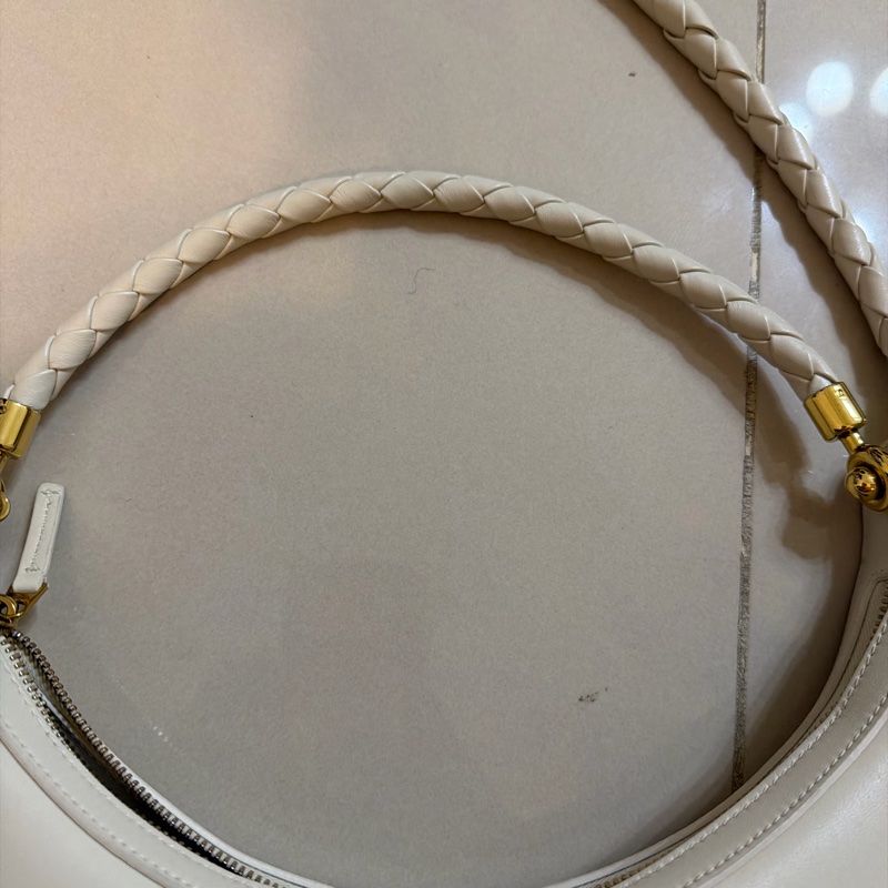Bottega Veneta BV 白色編織提把半月包-14