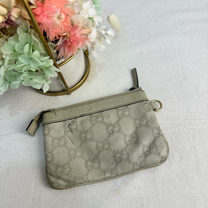 GUCCI 中古米色壓印老花一字拉鍊零錢包卡包-0