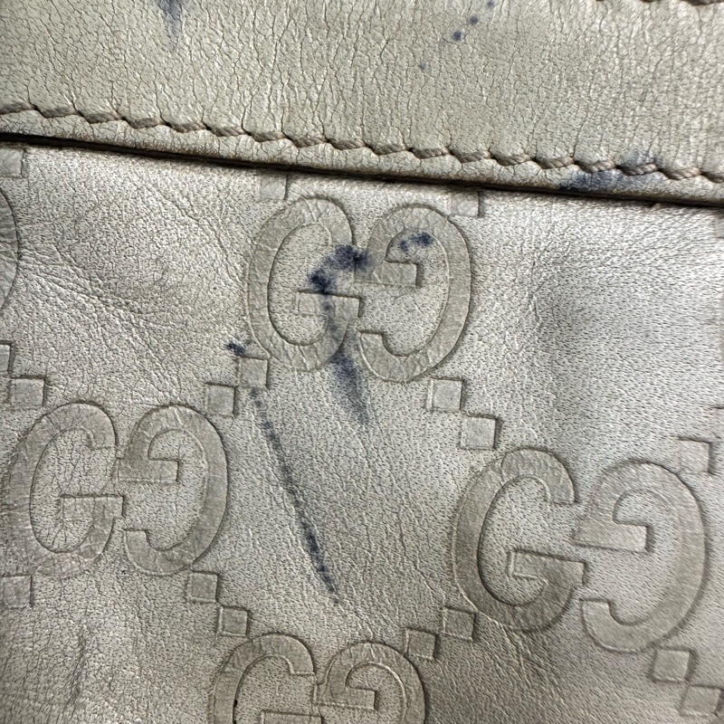 GUCCI 中古米色壓印老花一字拉鍊零錢包卡包-14