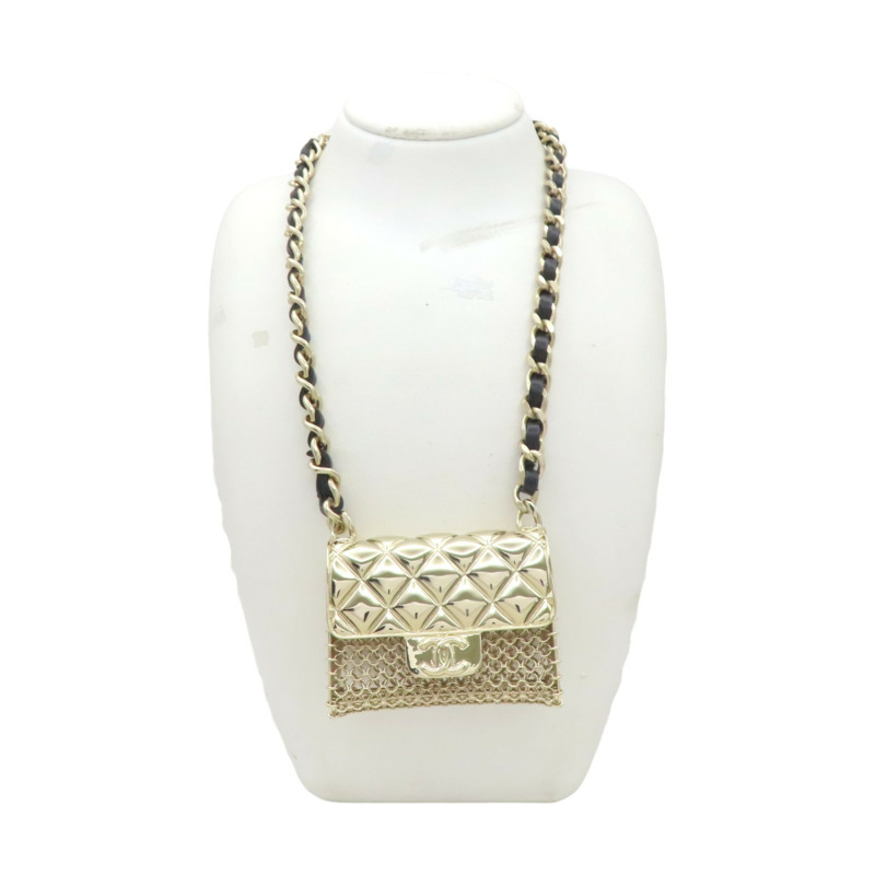 淺金鍍金 黑色牛皮 包包造型 matelasse motif 項鍊【CHANEL 香奈兒】 AB6135-5