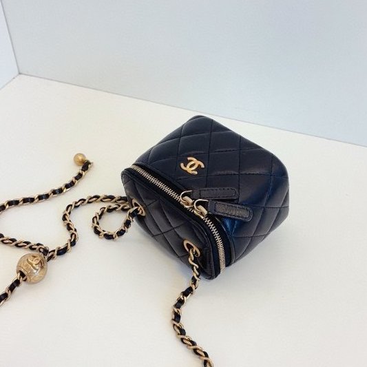 近新品 香奈兒/Chanel 黑金金球鏈條盒子包-3
