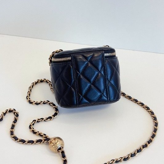 近新品 香奈兒/Chanel 黑金金球鏈條盒子包-6