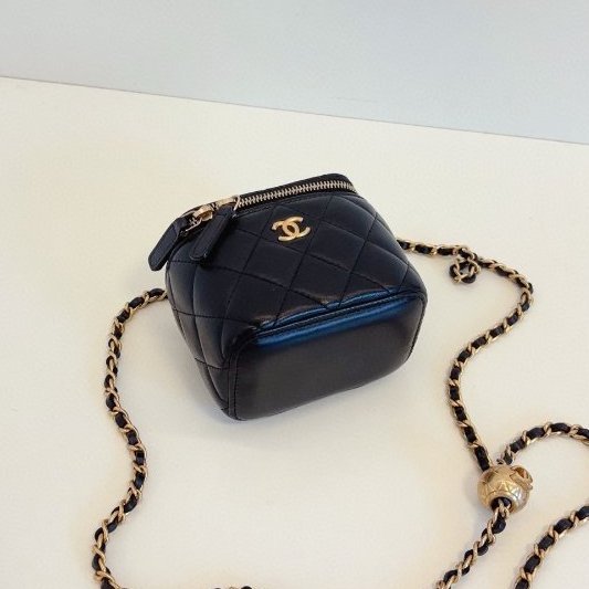 近新品 香奈兒/Chanel 黑金金球鏈條盒子包-7