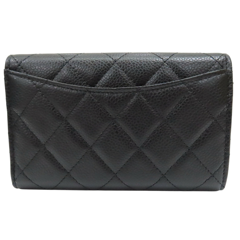 黑色 菱格紋 荔枝牛皮 經典口蓋 三摺 扣式皮夾 金扣【CHANEL 香奈兒】 AP0232-1