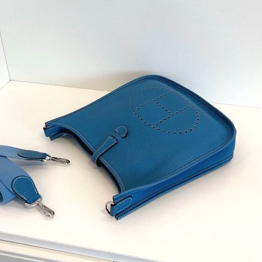 Hermes愛馬仕 牛仔藍銀扣Evelyne29 肩背包-3