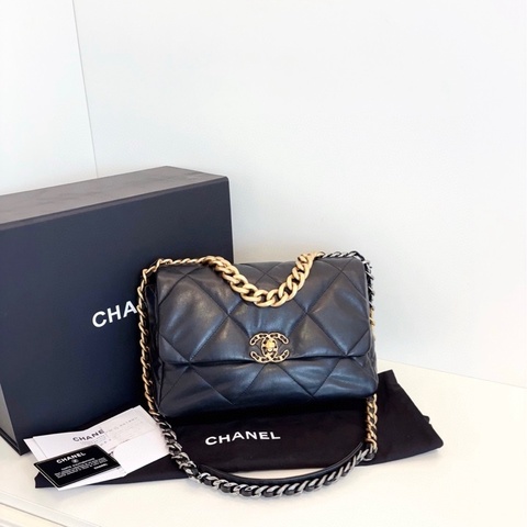 Chanel香奈兒 黑金19bag中號