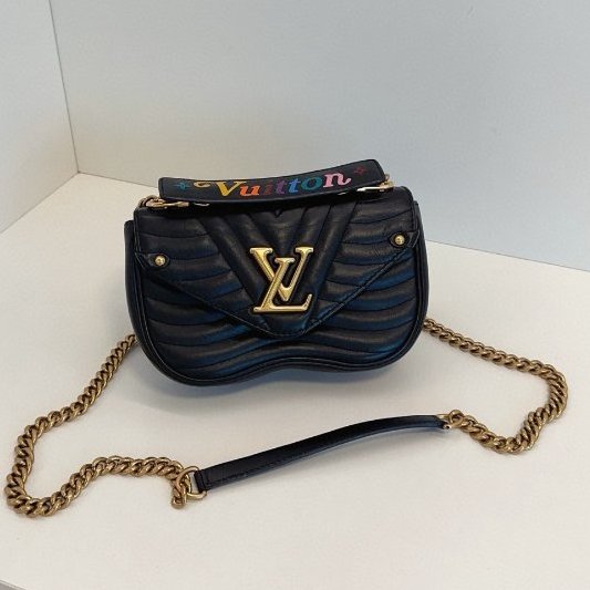 路易威登/Louis Vuitton New Wave 黑金屁桃小號 鏈條包-0