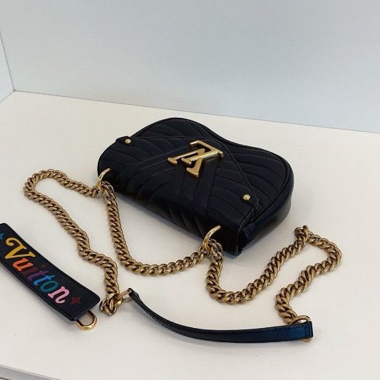 路易威登/Louis Vuitton New Wave 黑金屁桃小號 鏈條包-4
