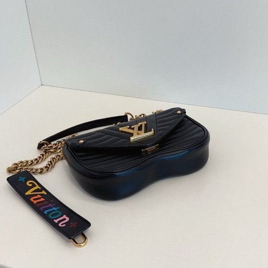 路易威登/Louis Vuitton New Wave 黑金屁桃小號 鏈條包-8