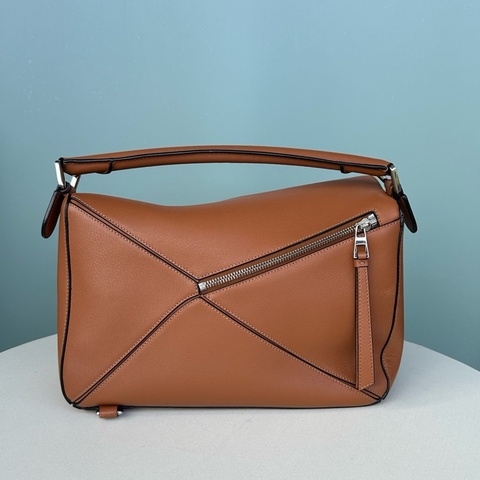 Loewe羅意威中號焦糖色puzzle單肩斜挎包