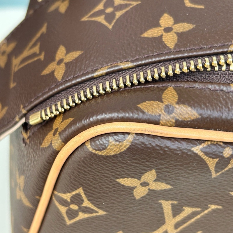 LV老花芯片款Dopp kit洗漱包手拿包-5