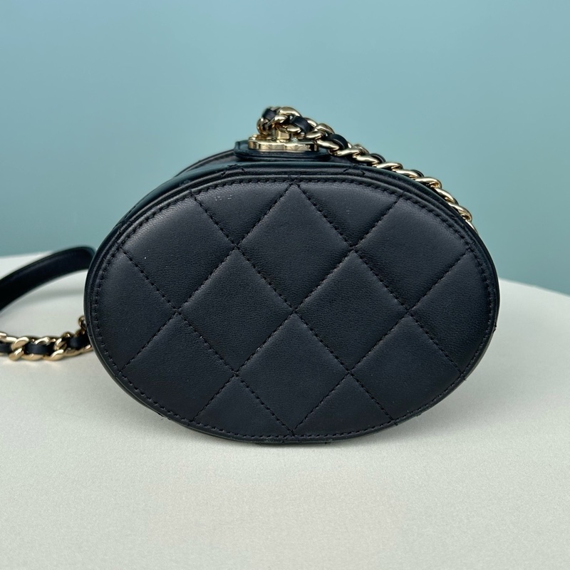 Chanel香奈兒黑金羊皮小化妝盒圓筒包斜挎包-3