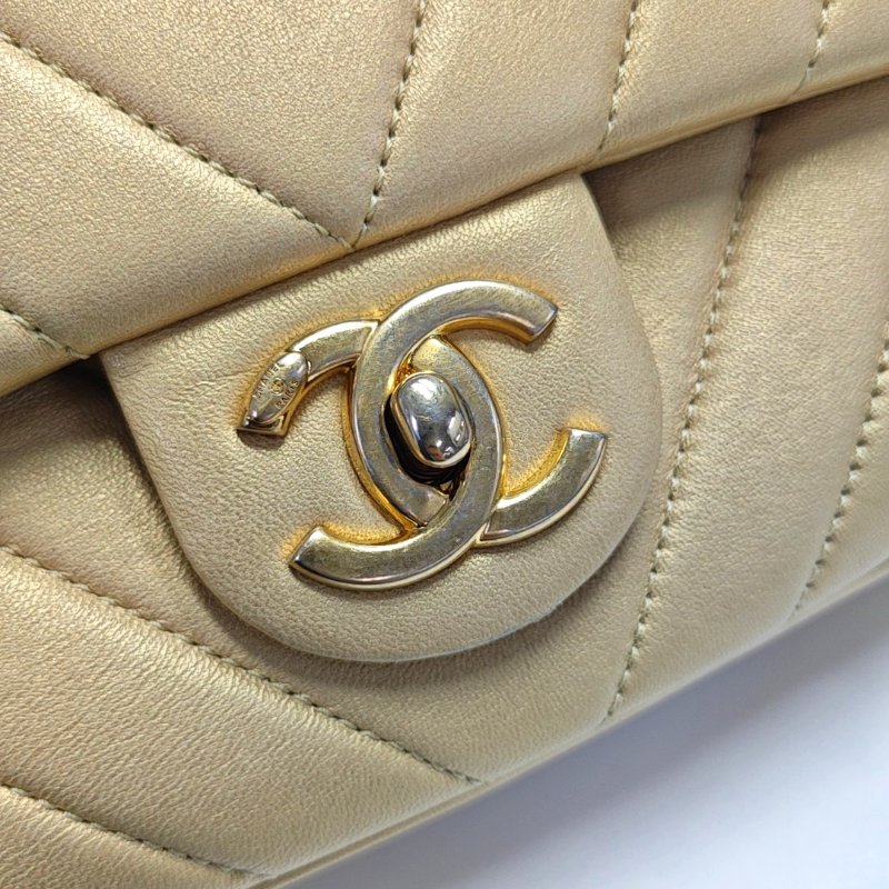 CHANEL CLASSIC FLAP金色羊皮絎縫V紋單肩包斜挎包金色五金20開-8