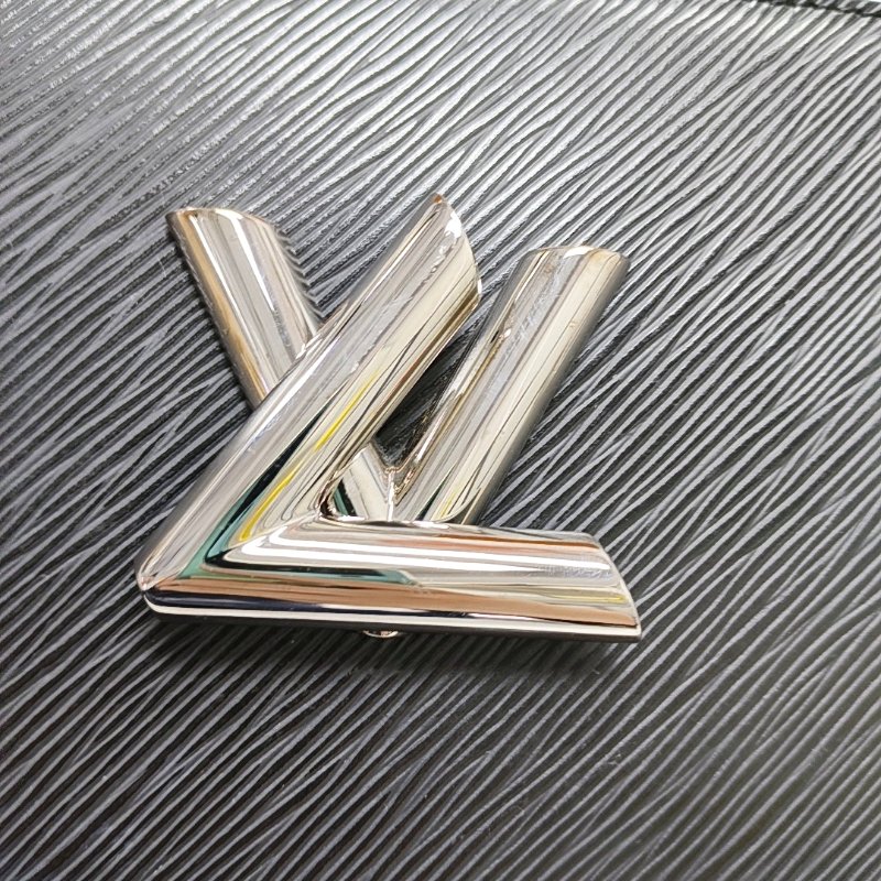 LOUIS VUITTON TWIST黑色EPI牛皮水波紋單肩包斜挎包手提包銀色五金2條可拆卸肩帶-8