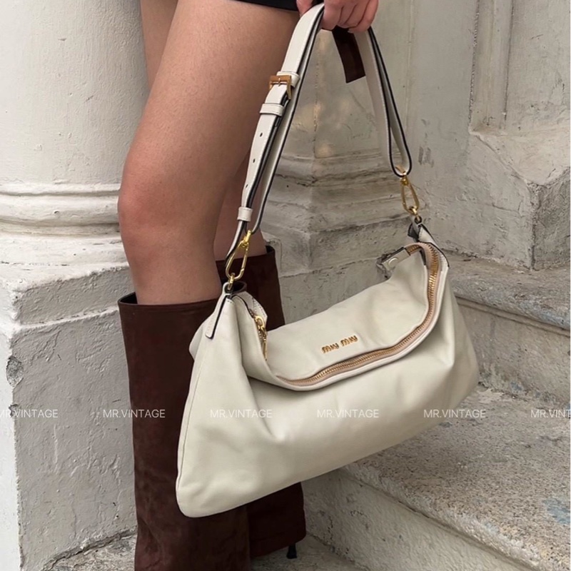 🏷️ Miu Miu 奶昔白肩背包-2