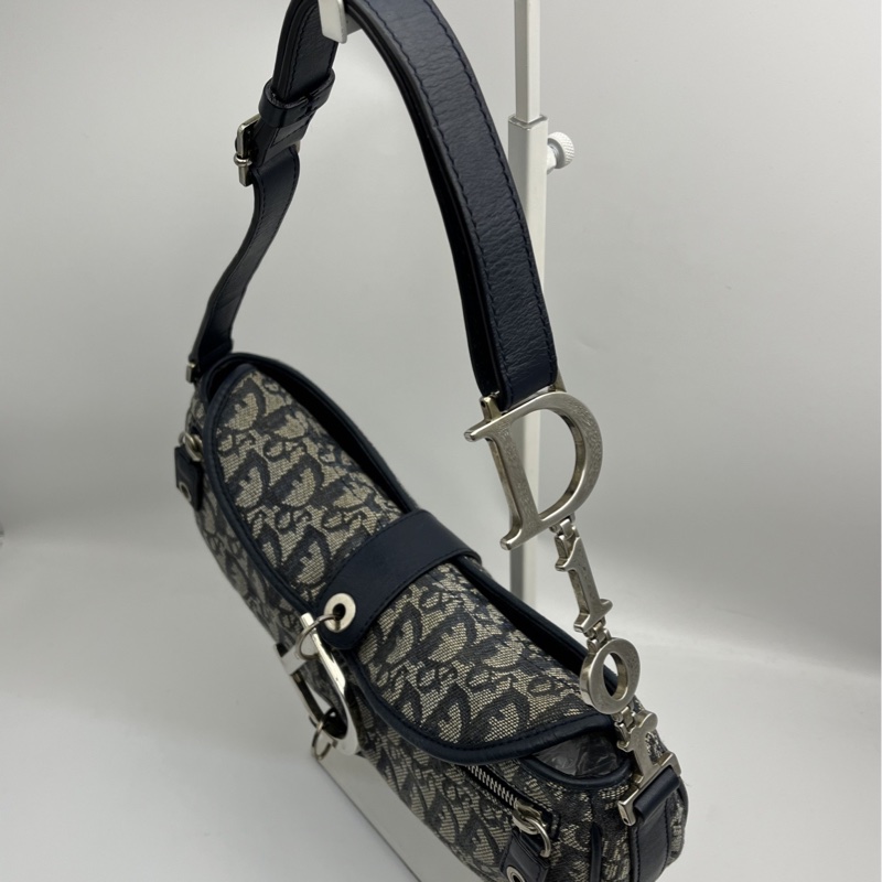 🏷️ Dior 肩背包-4