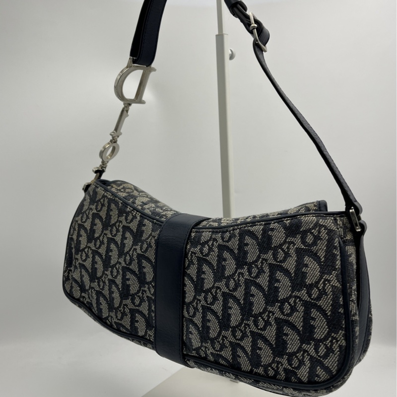 🏷️ Dior 肩背包-8