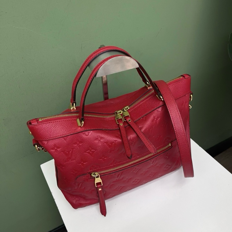 LV 紅色斜挎包-0