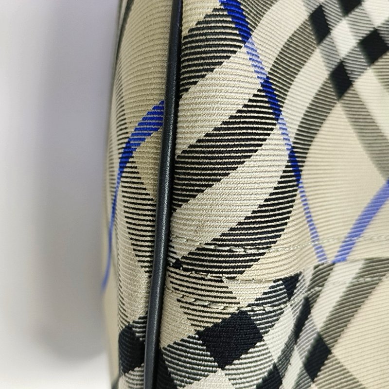 BURBERRY水桶包淺灰色織物單肩包銀色五金-7