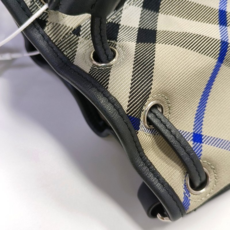 BURBERRY水桶包淺灰色織物單肩包銀色五金-8