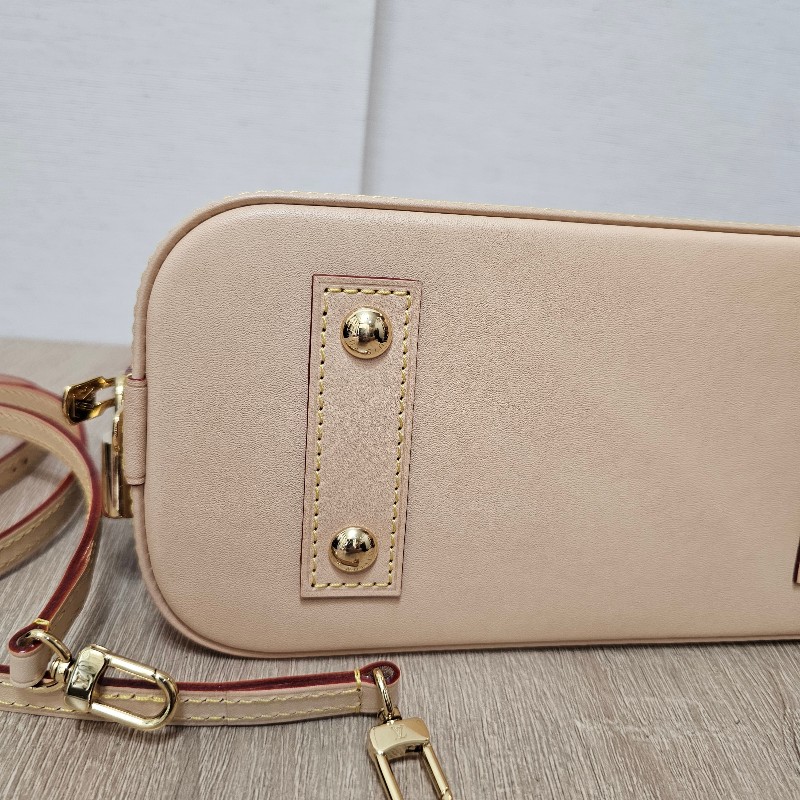 [ 經典款新年福利🧧] LV老花AlmaBB金釦手提斜背貝殼包-11