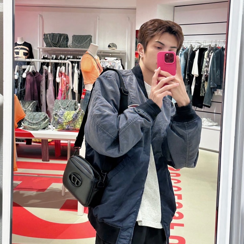 Diesel 相機斜挎包-1