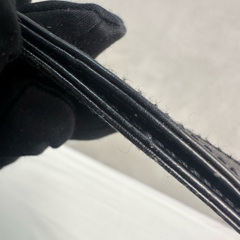 Gucci Vintage 中古黑色金色logo小牛皮肩背包-19