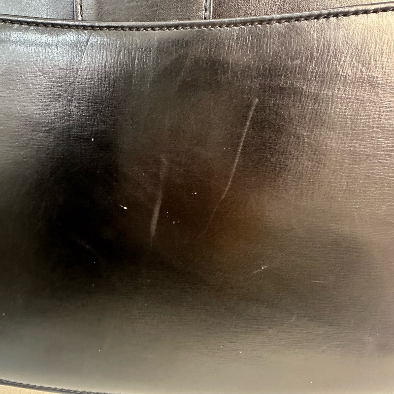 Gucci Vintage 中古黑色金色logo小牛皮肩背包-34