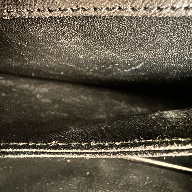 Gucci Vintage 中古黑色金色logo小牛皮肩背包-44