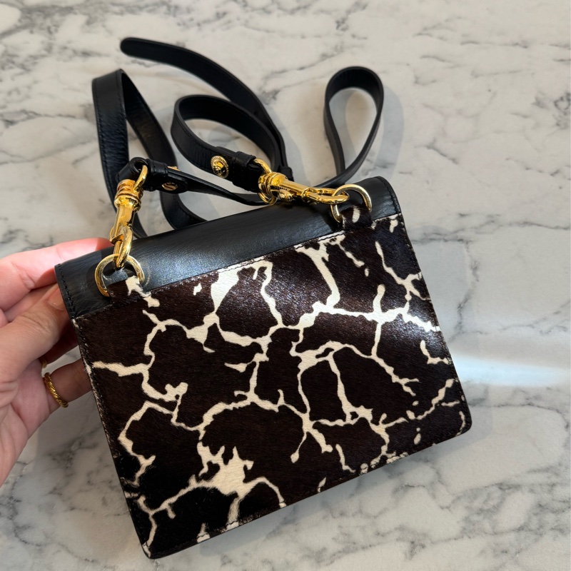 Versace黑皮革/黑白馬毛斜背包  貴氣十足✨✨-5