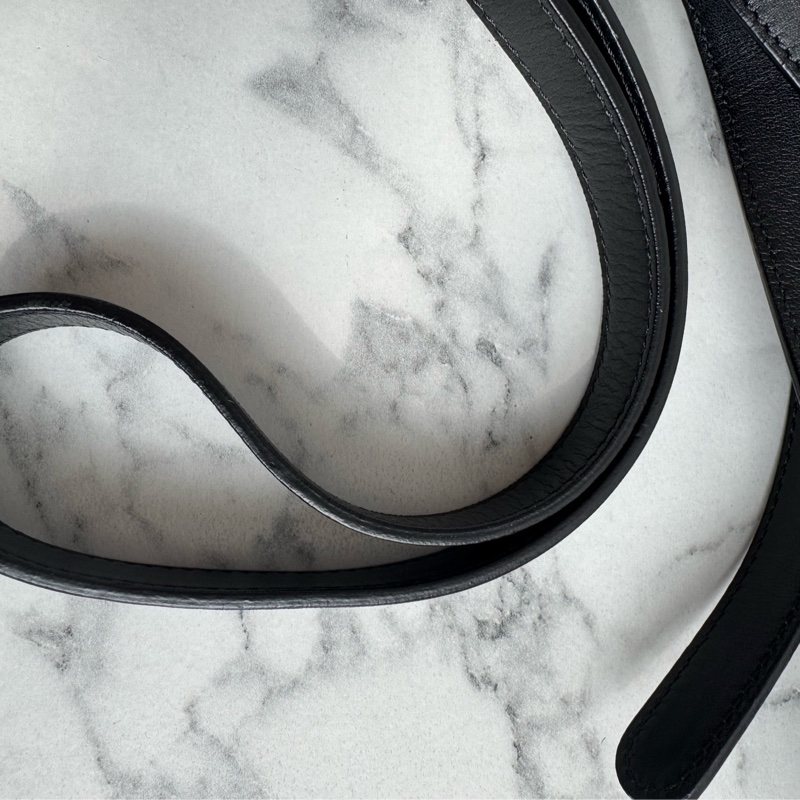 Versace黑皮革/黑白馬毛斜背包  貴氣十足✨✨-30