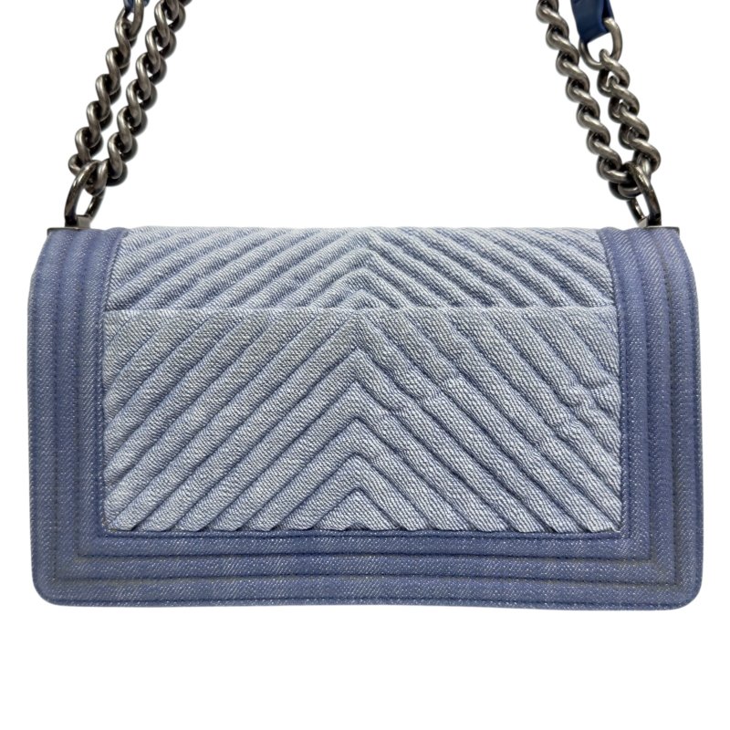 CHANEL Boy 洗水牛仔布 手袋-6