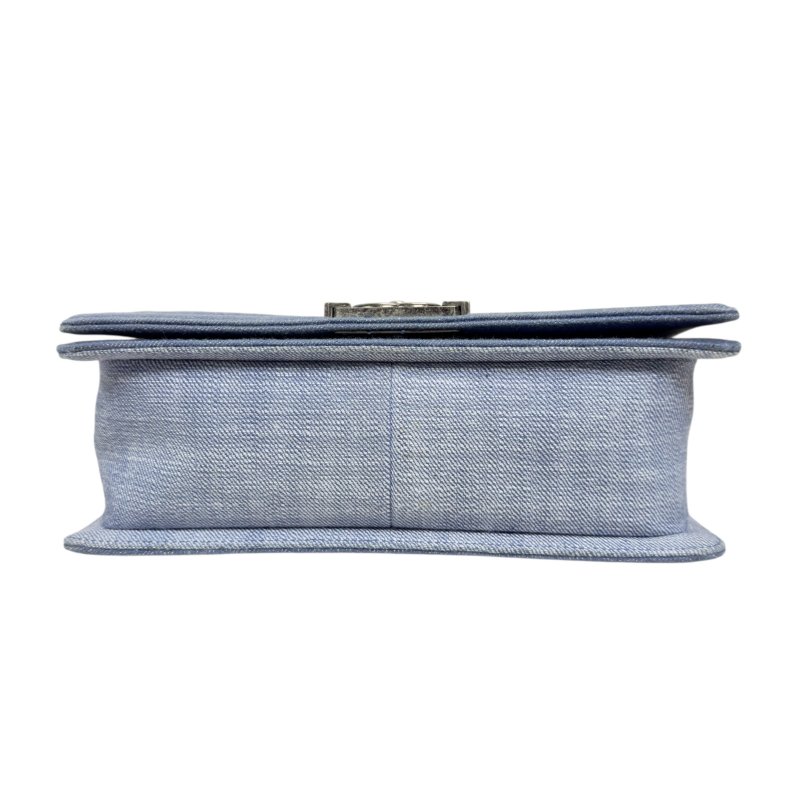 CHANEL Boy 洗水牛仔布 手袋-13