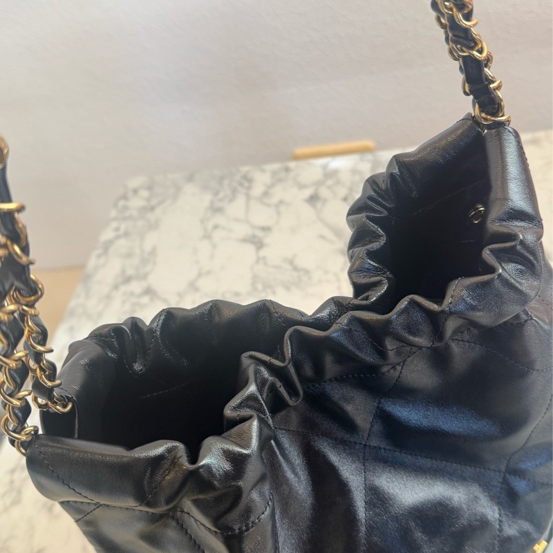 Chanel黑色金字樣22bag小號 最經典最搶手的尺寸-8